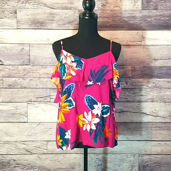 Old Navy Tops - OLD NAVY HAWAIIAN FLORAL TOP